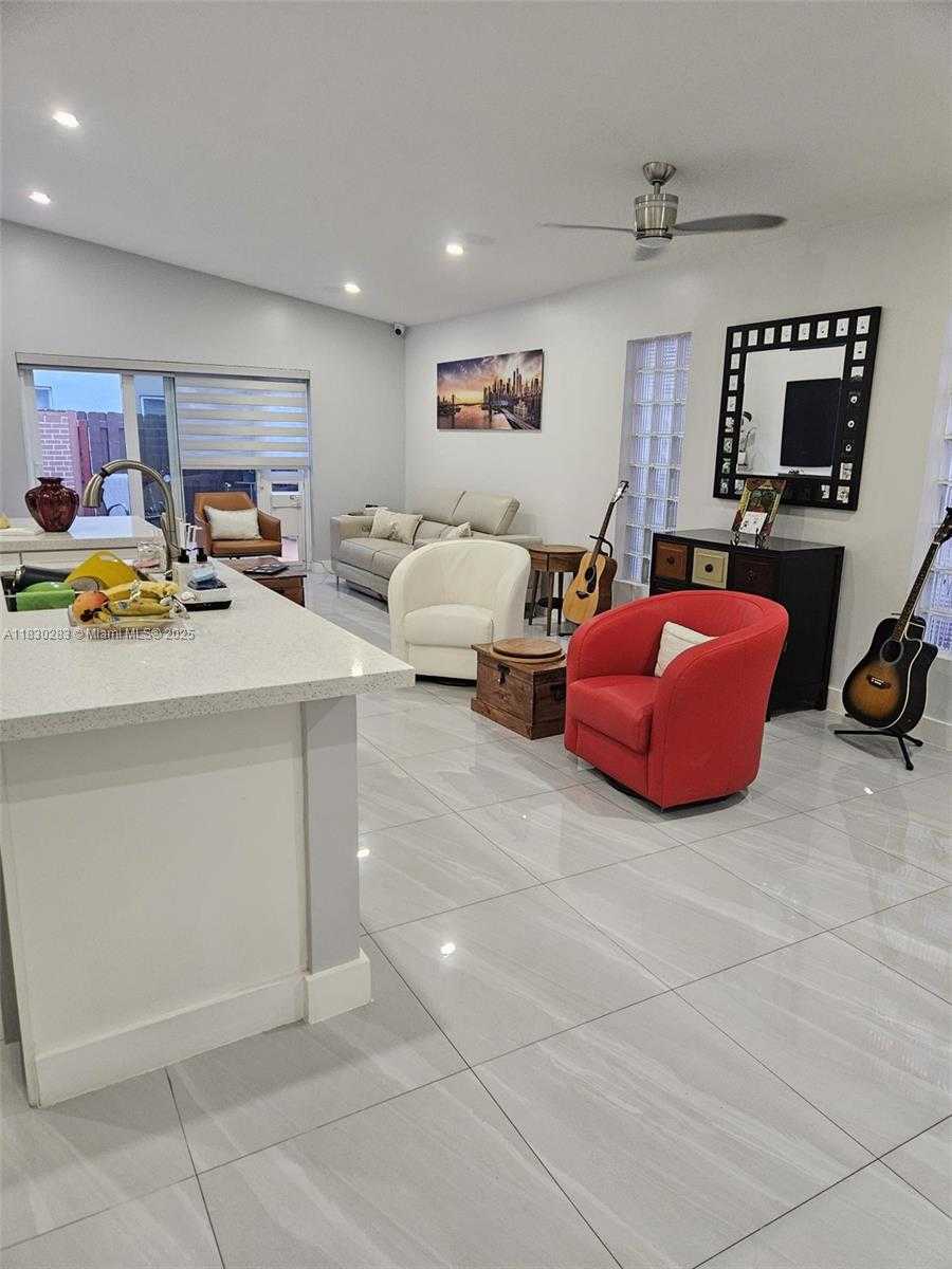 Small Image of 16314 SOUTH WEST 97TH ST, Miami Number 13