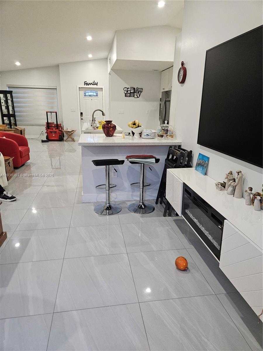 Small Image of 16314 SOUTH WEST 97TH ST, Miami Number 16