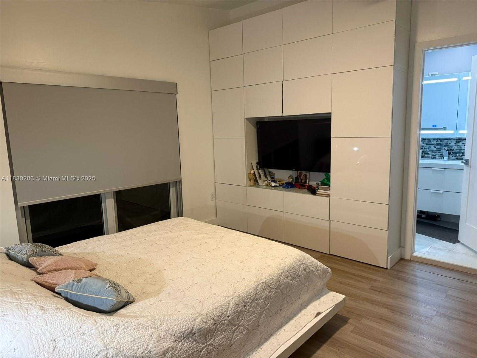 Small Image of 16314 SOUTH WEST 97TH ST, Miami Number 17