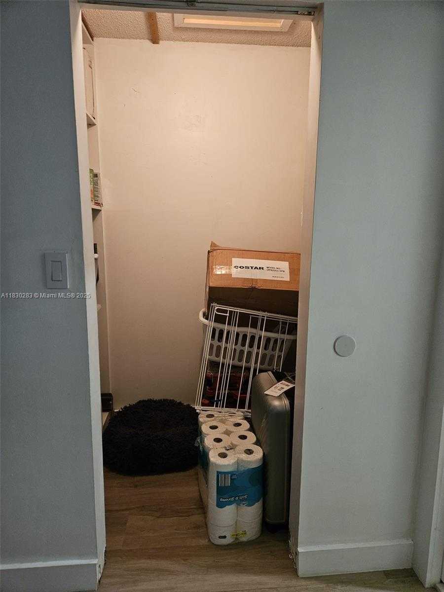 Small Image of 16314 SOUTH WEST 97TH ST, Miami Number 28