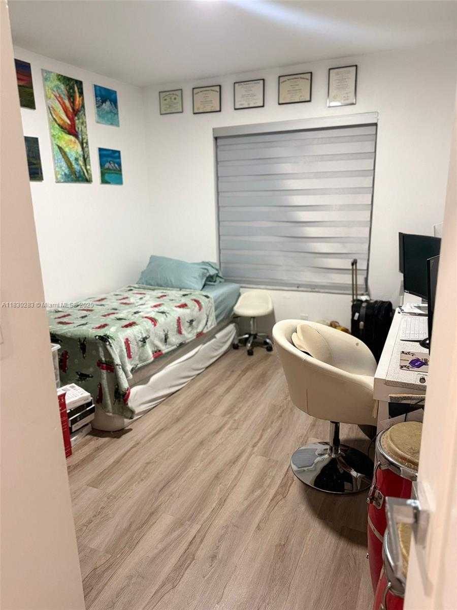 Small Image of 16314 SOUTH WEST 97TH ST, Miami Number 30