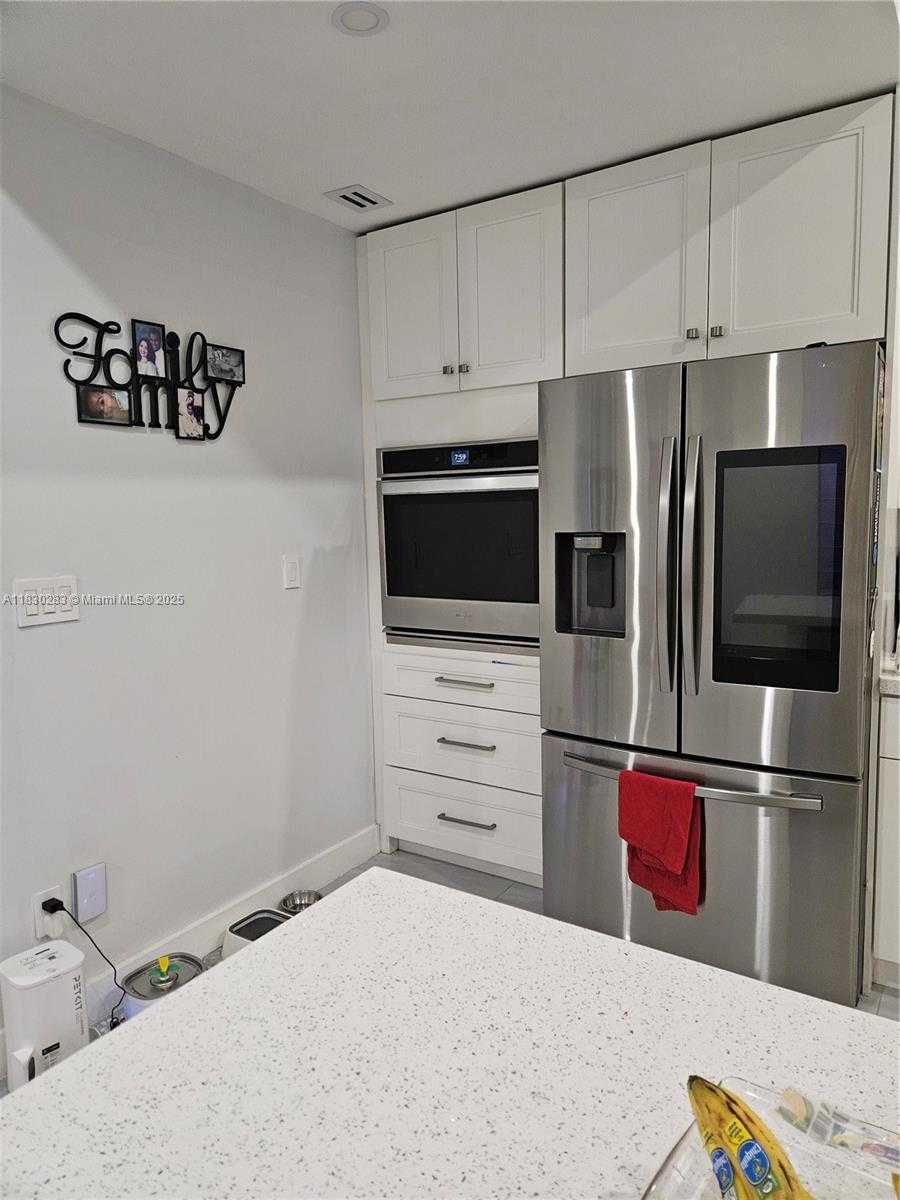 Small Image of 16314 SOUTH WEST 97TH ST, Miami Number 6