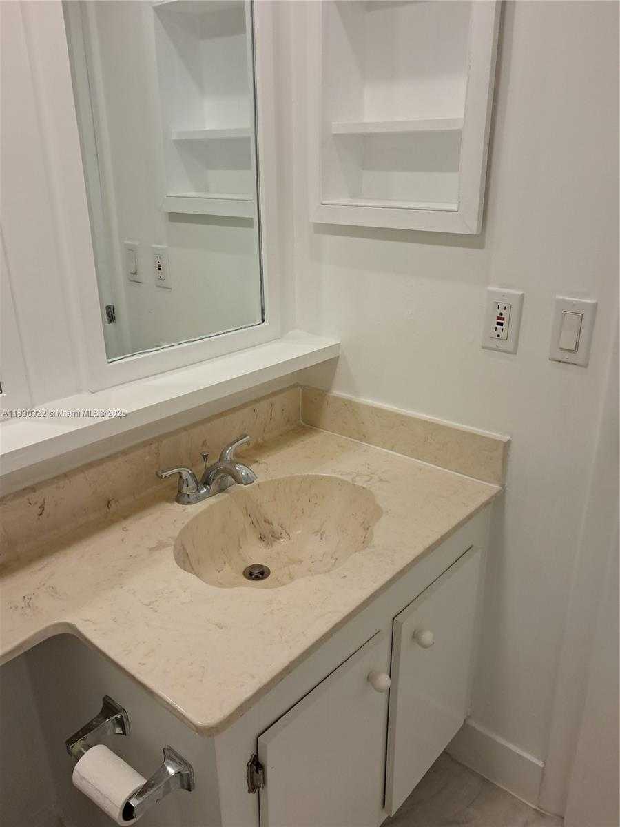Small Image of 3559 MAGELLAN CIR #322-2, Aventura Number 10