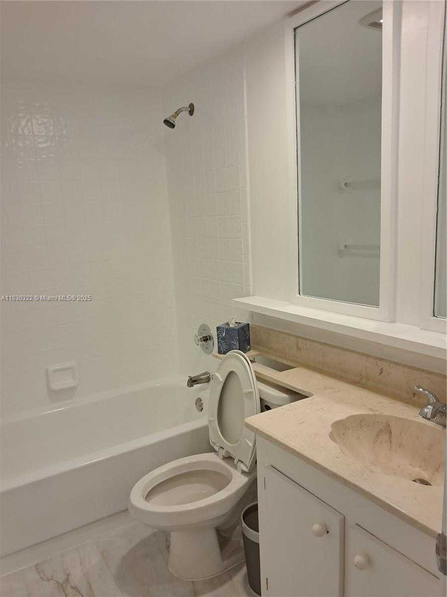 Small Image of 3559 MAGELLAN CIR #322-2, Aventura Number 11