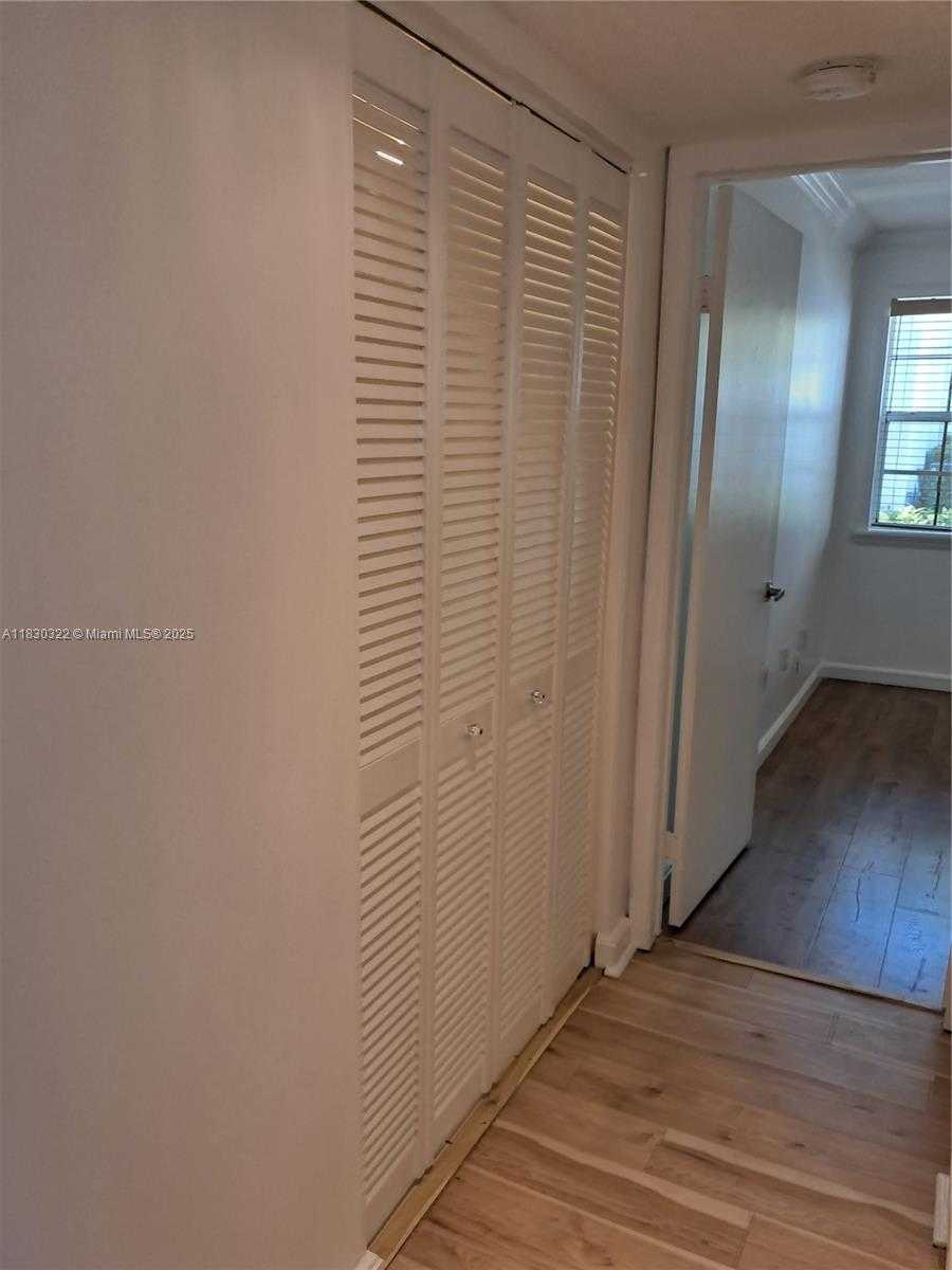 Small Image of 3559 MAGELLAN CIR #322-2, Aventura Number 12