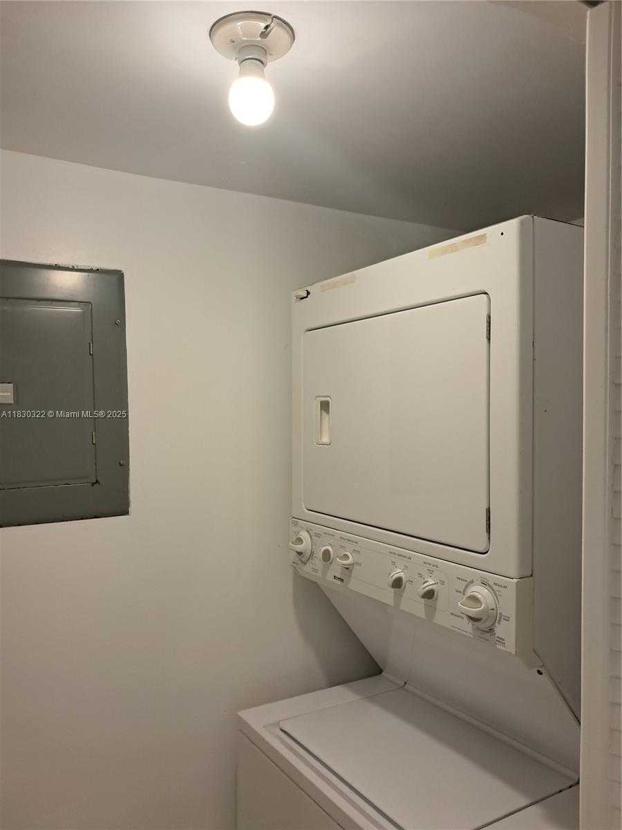 Small Image of 3559 MAGELLAN CIR #322-2, Aventura Number 9