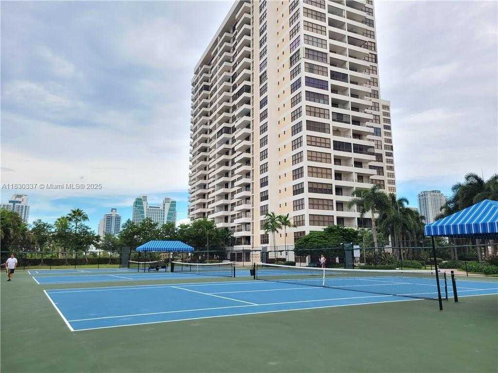 Small Image of 2500 PARKVIEW DR #405, Hallandale Beach Number 33