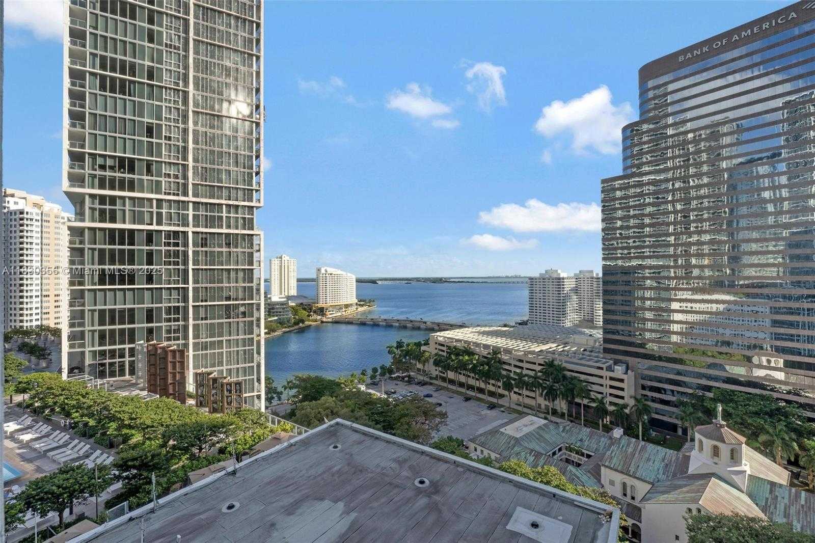 Small Image of 485 BRICKELL AVE #1909, Miami Number 15