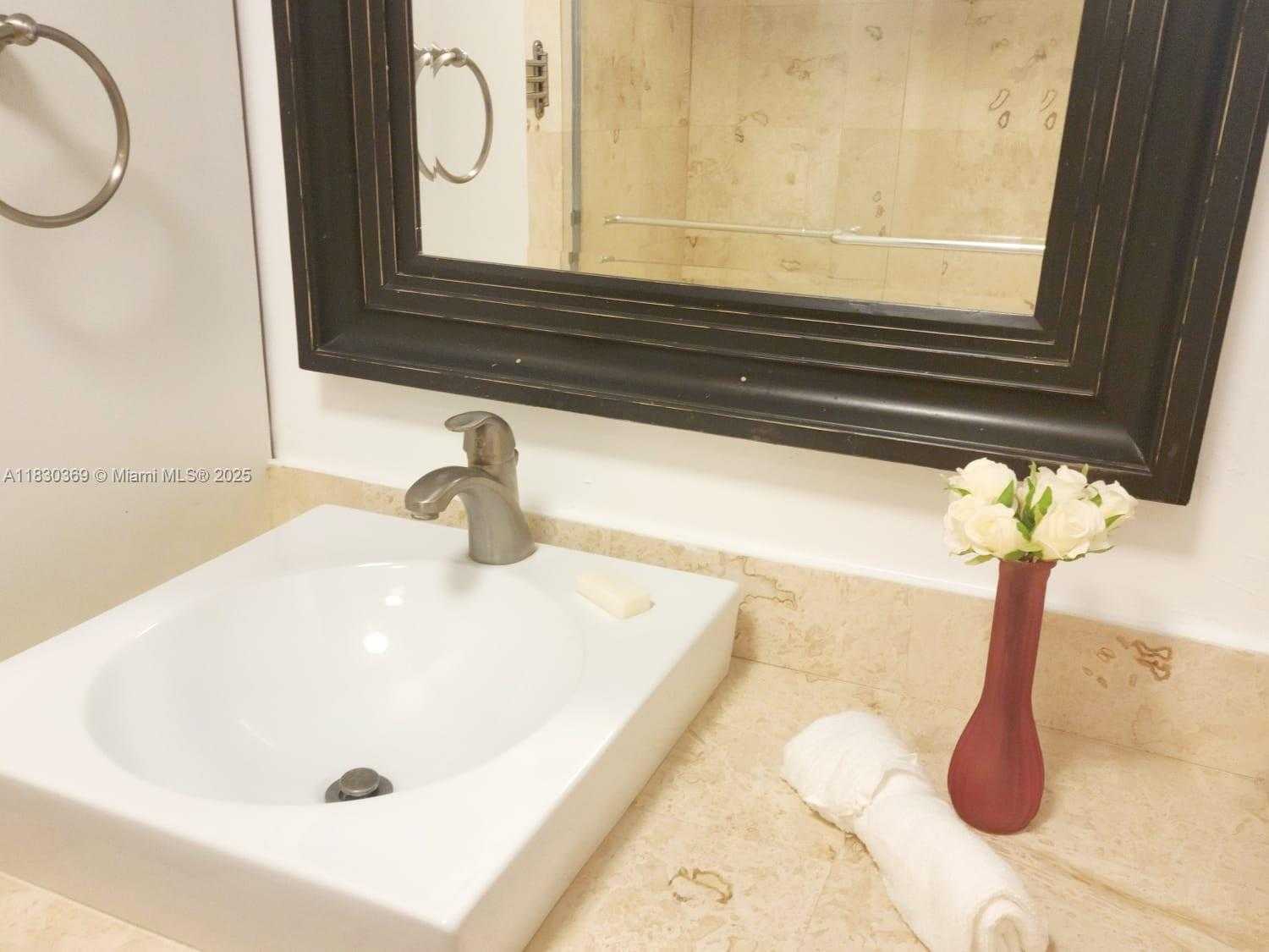 Small Image of 1100 ALTON RD #3C, Miami Beach Number 16