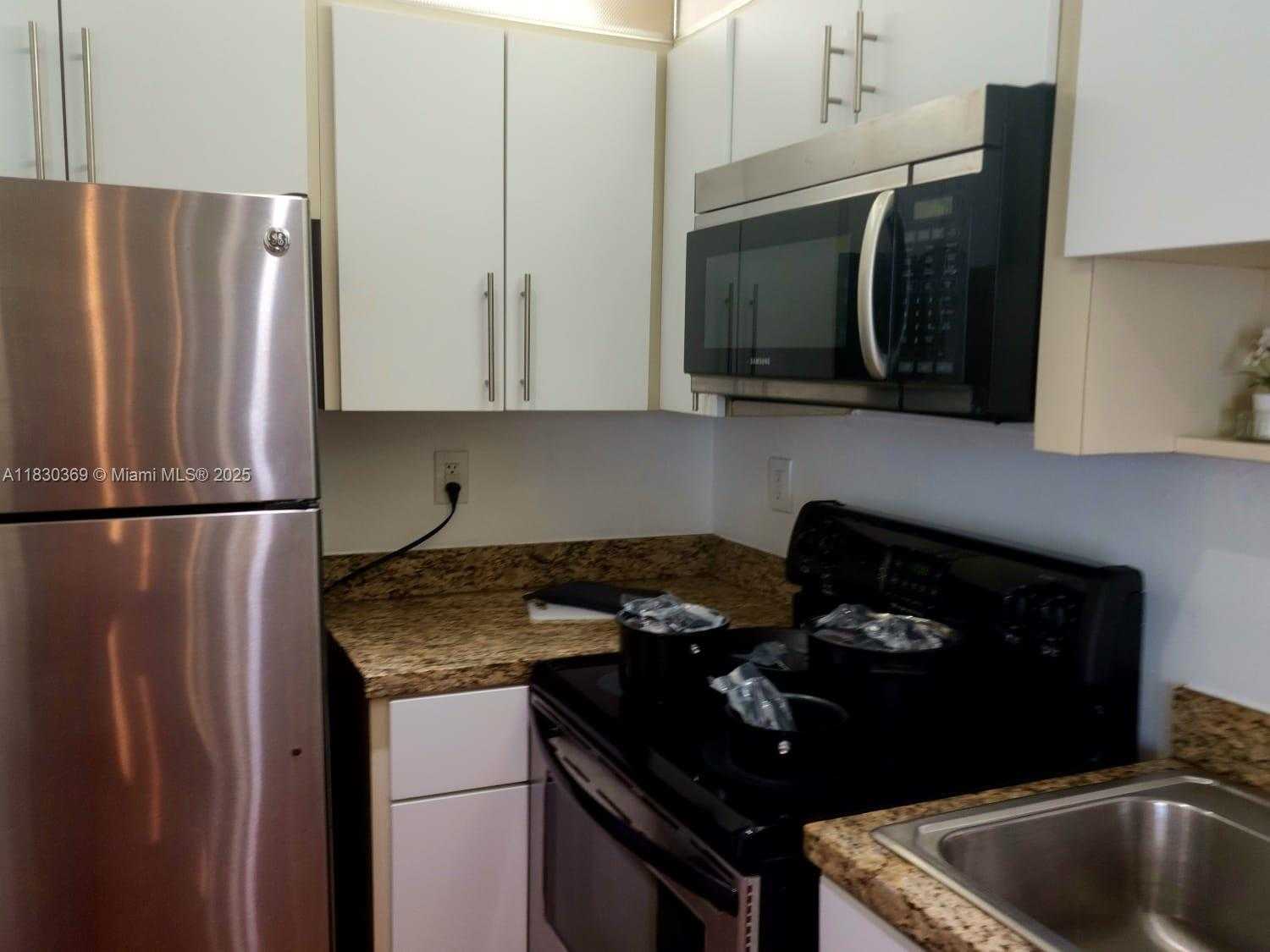 Small Image of 1100 ALTON RD #3C, Miami Beach Number 18