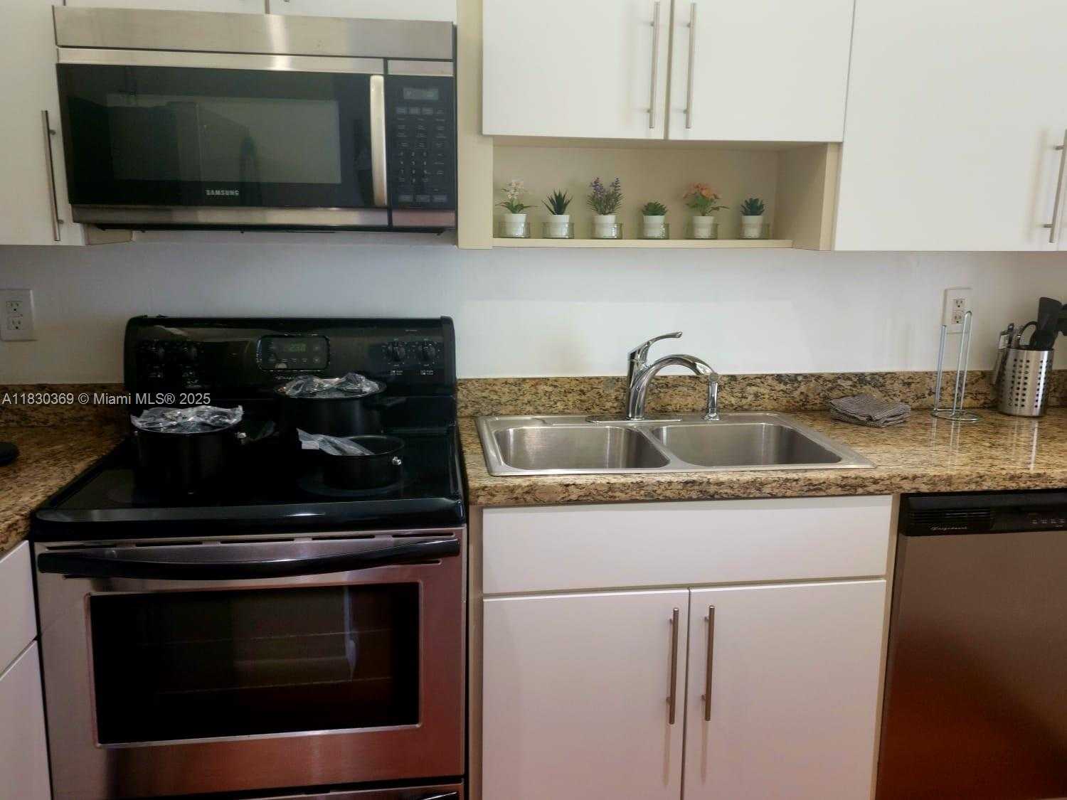 Small Image of 1100 ALTON RD #3C, Miami Beach Number 19