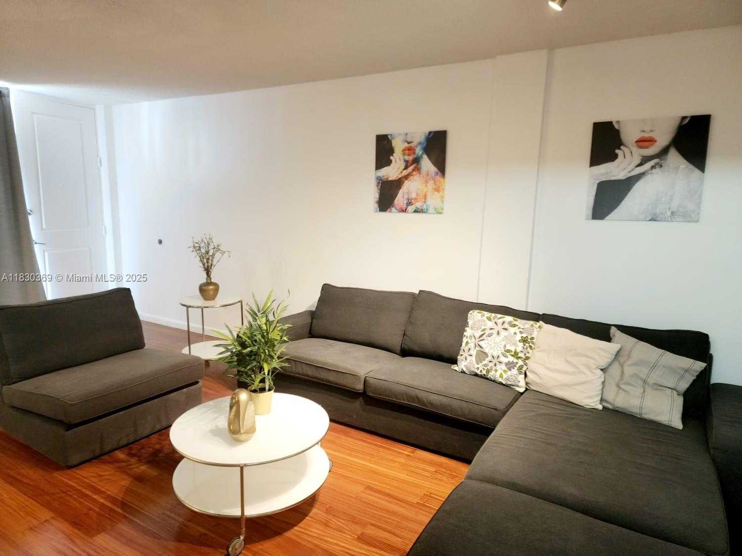 Small Image of 1100 ALTON RD #3C, Miami Beach Number 2