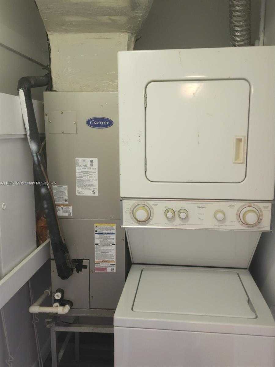 Small Image of 1100 ALTON RD #3C, Miami Beach Number 21