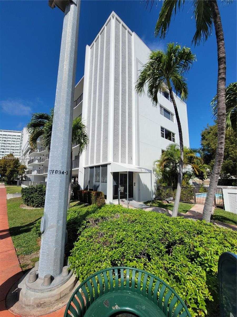Small Image of 1100 ALTON RD #3C, Miami Beach Number 22