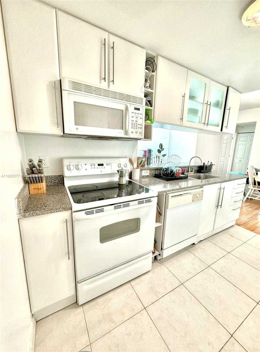 Small Image of 275 NORTH EAST 18TH ST #2004, Miami Number 21