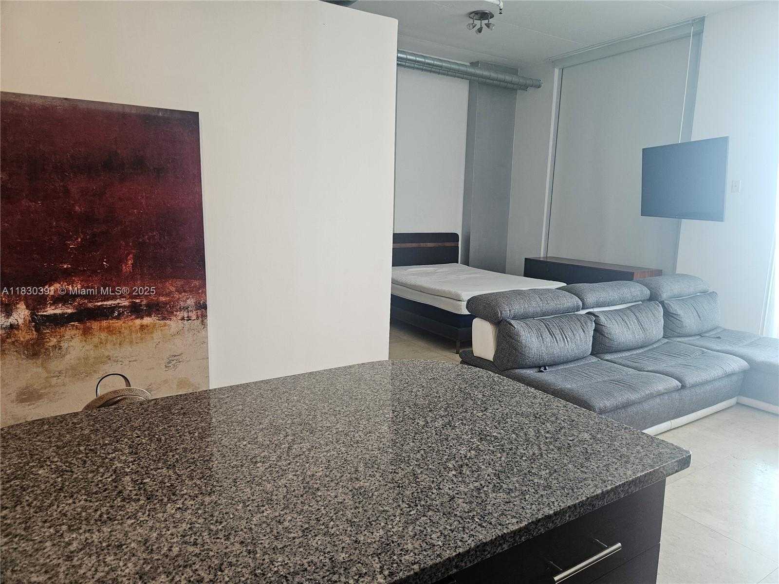 Small Image of 3029 NORTH EAST 188TH ST #1006, Aventura Number 4