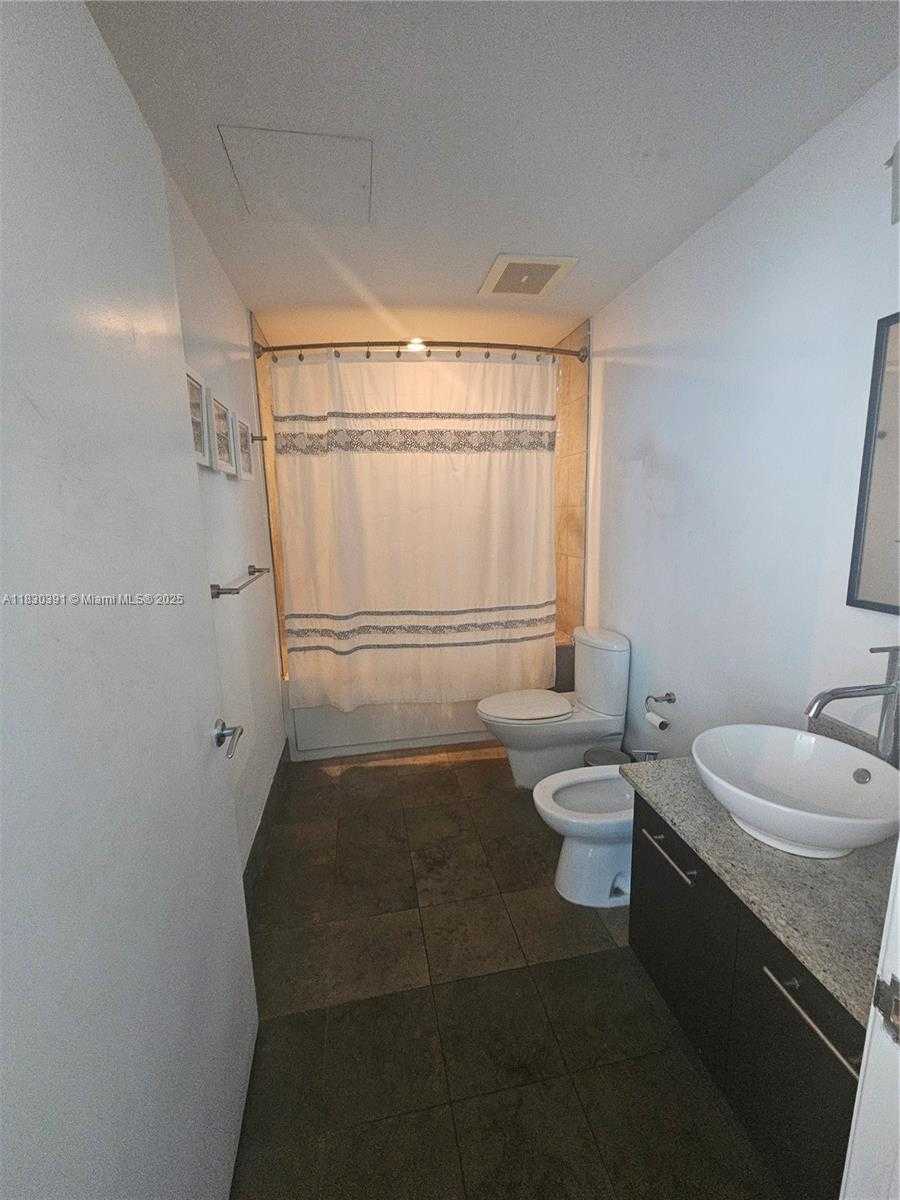Small Image of 3029 NORTH EAST 188TH ST #1006, Aventura Number 8