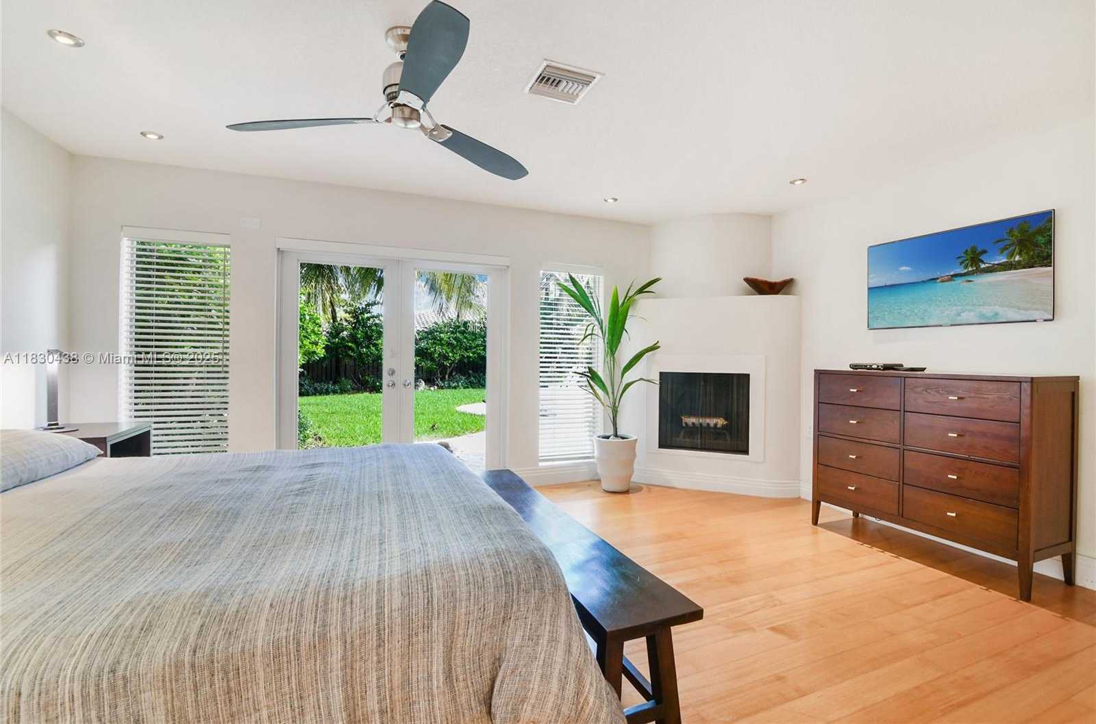 Small Image of 20701 NORTH EAST 21ST CT, Miami Number 18