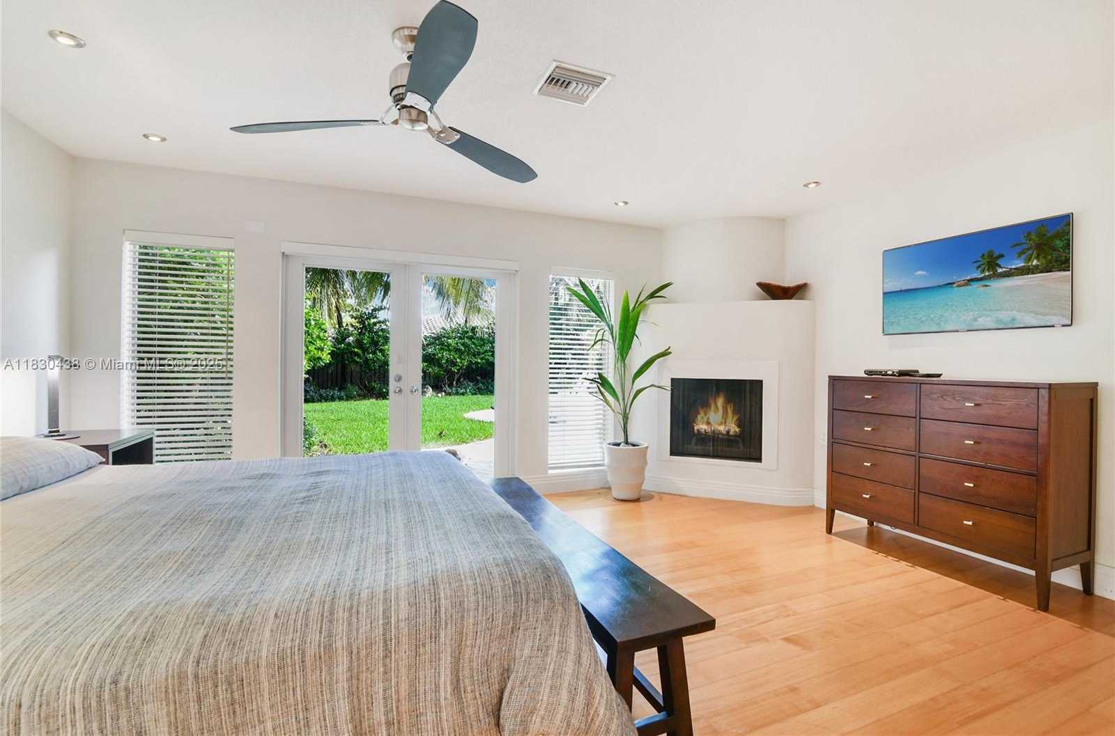 Small Image of 20701 NORTH EAST 21ST CT, Miami Number 19