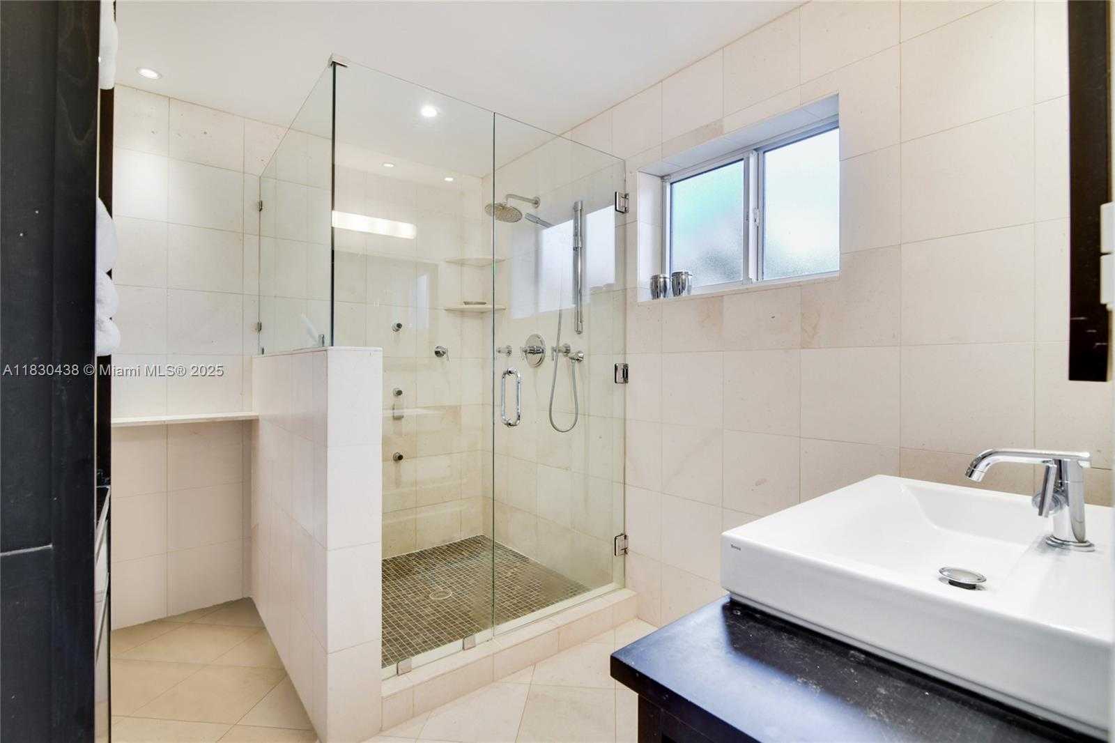 Small Image of 20701 NORTH EAST 21ST CT, Miami Number 23