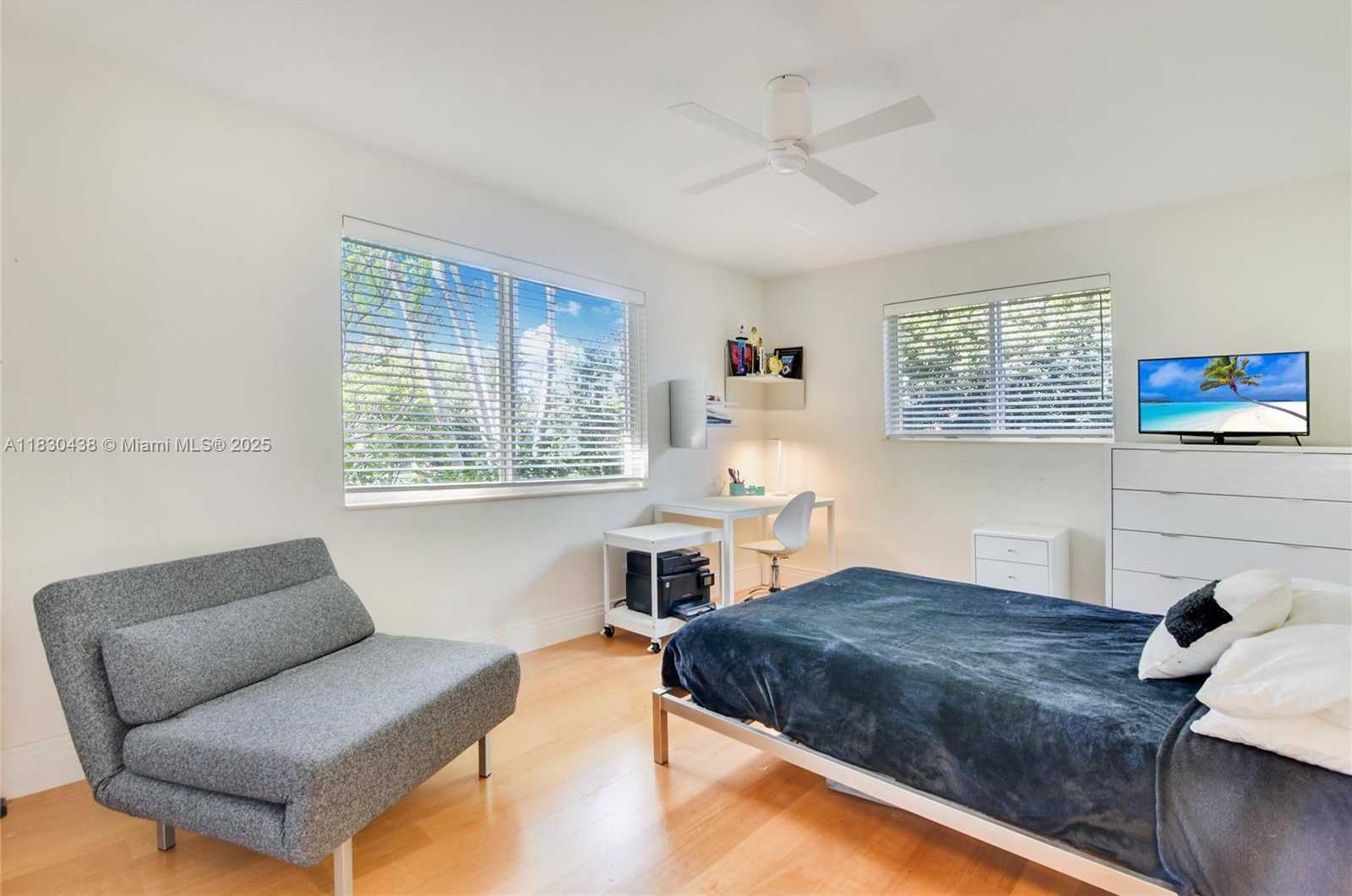 Small Image of 20701 NORTH EAST 21ST CT, Miami Number 26