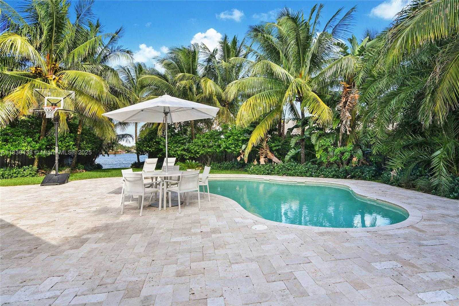 Small Image of 20701 NORTH EAST 21ST CT, Miami Number 28