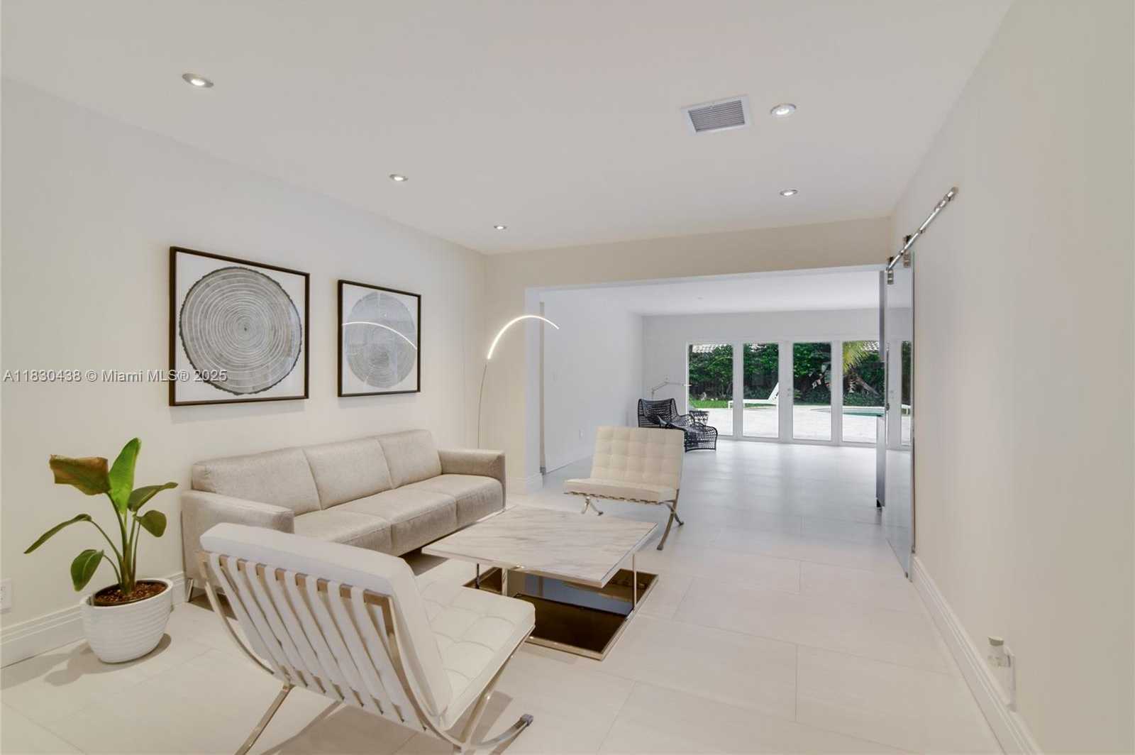 Small Image of 20701 NORTH EAST 21ST CT, Miami Number 5