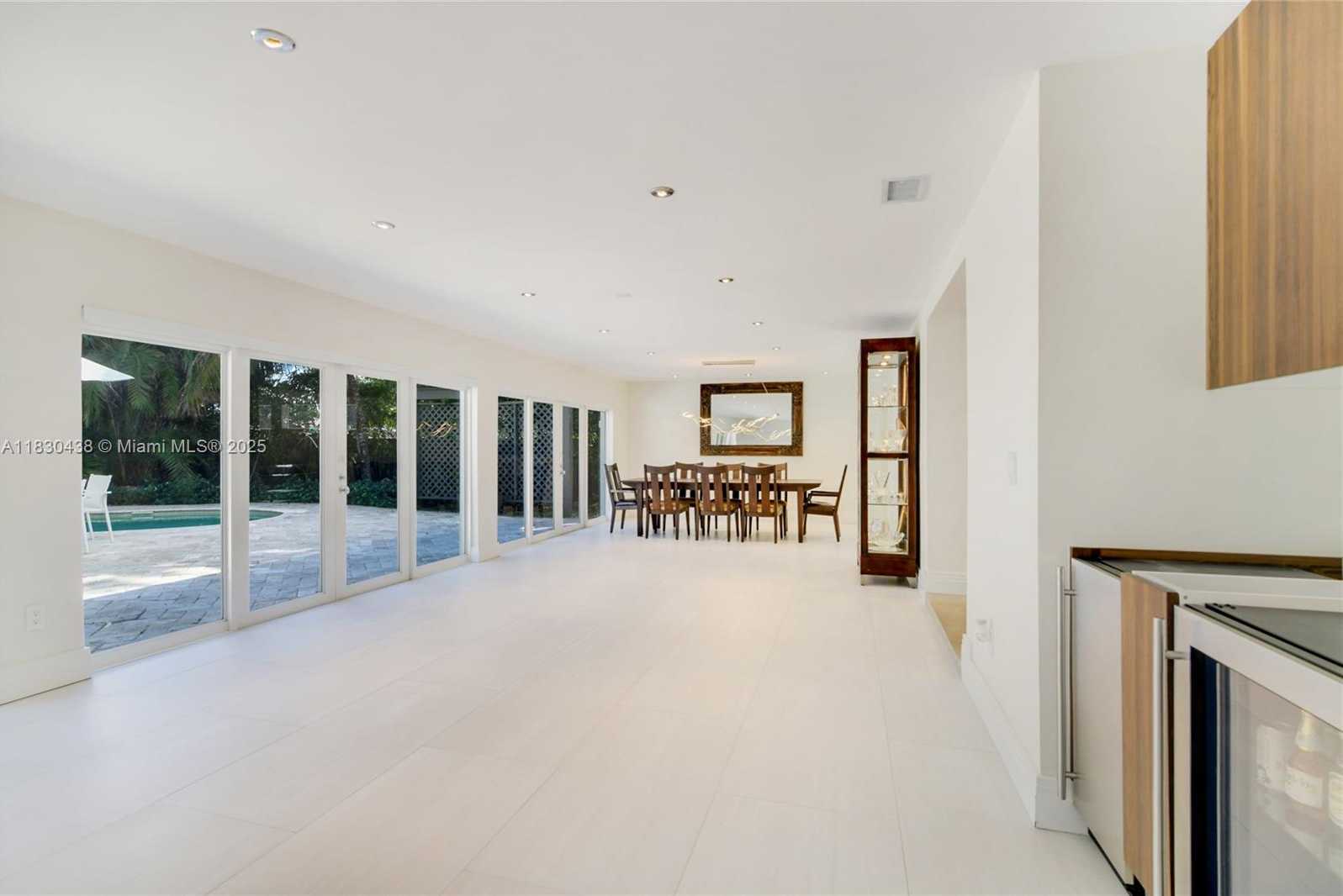 Small Image of 20701 NORTH EAST 21ST CT, Miami Number 8
