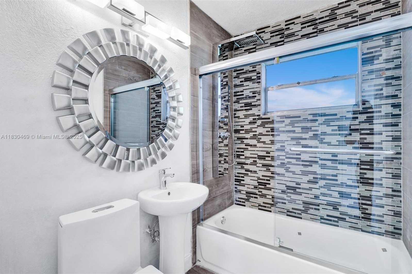 Small Image of 3431 NORTH WEST 5TH PL, Lauderhill Number 17