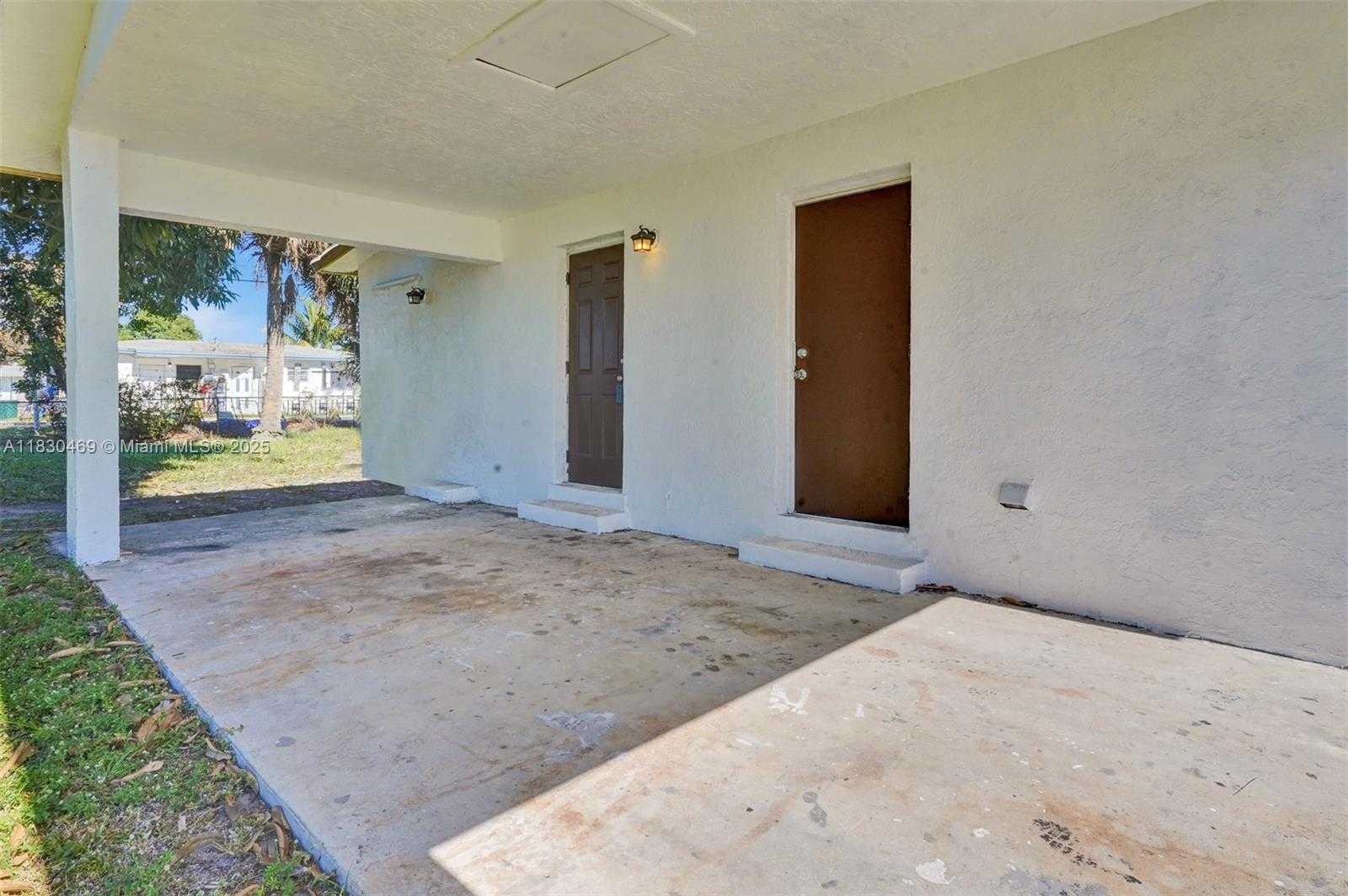 Small Image of 3431 NORTH WEST 5TH PL, Lauderhill Number 23