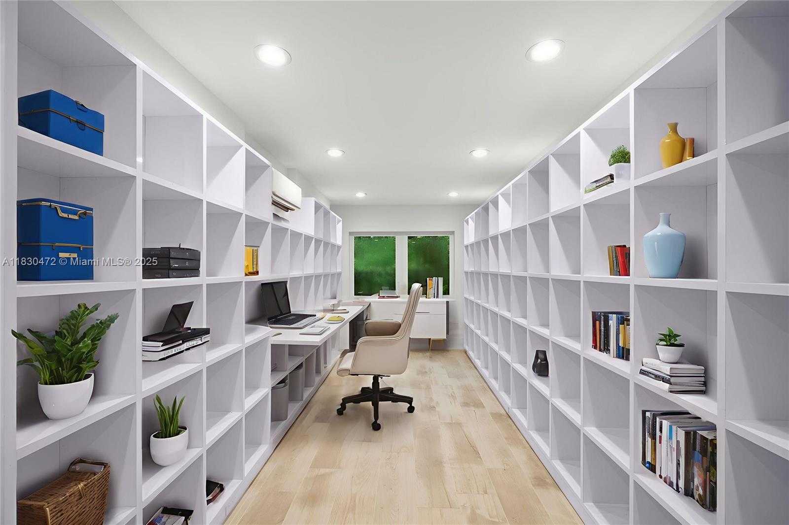 Small Image of 6001 NORTH BAY RD, Miami Beach Number 12