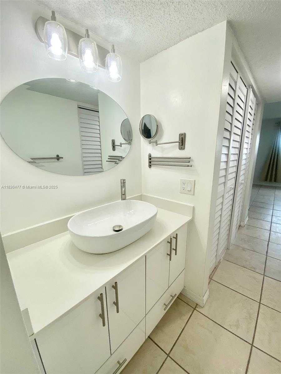 Small Image of 9911 WEST OKEECHOBEE RD #1-402, Hialeah Gardens Number 16