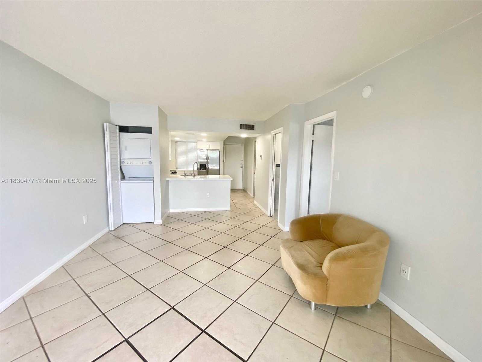 Small Image of 9911 WEST OKEECHOBEE RD #1-402, Hialeah Gardens Number 25
