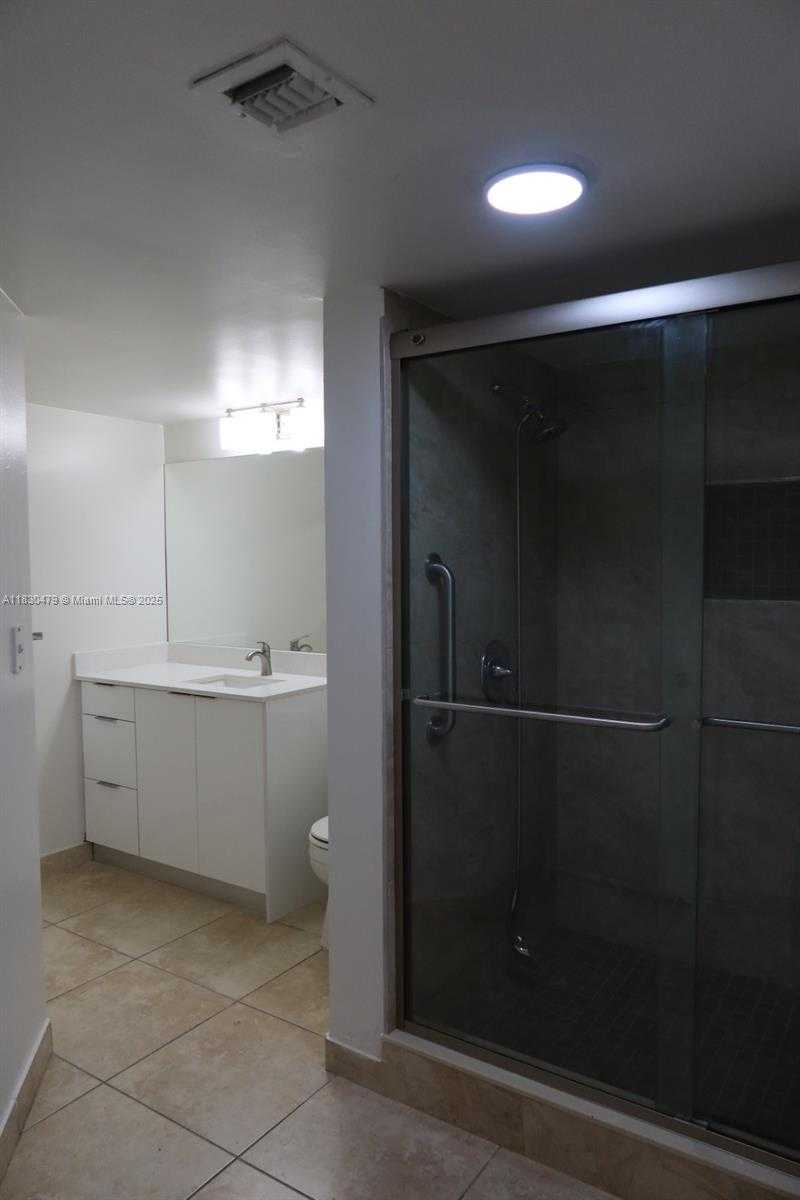 Small Image of 18340 NORTH WEST 68TH AVE #A, Hialeah Number 8