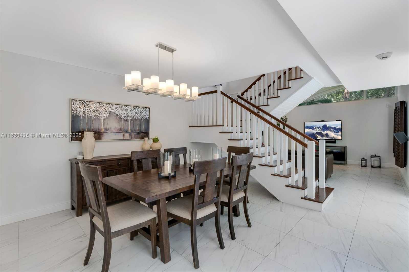Small Image of 4830 SAN AMARO DR, Coral Gables Number 11