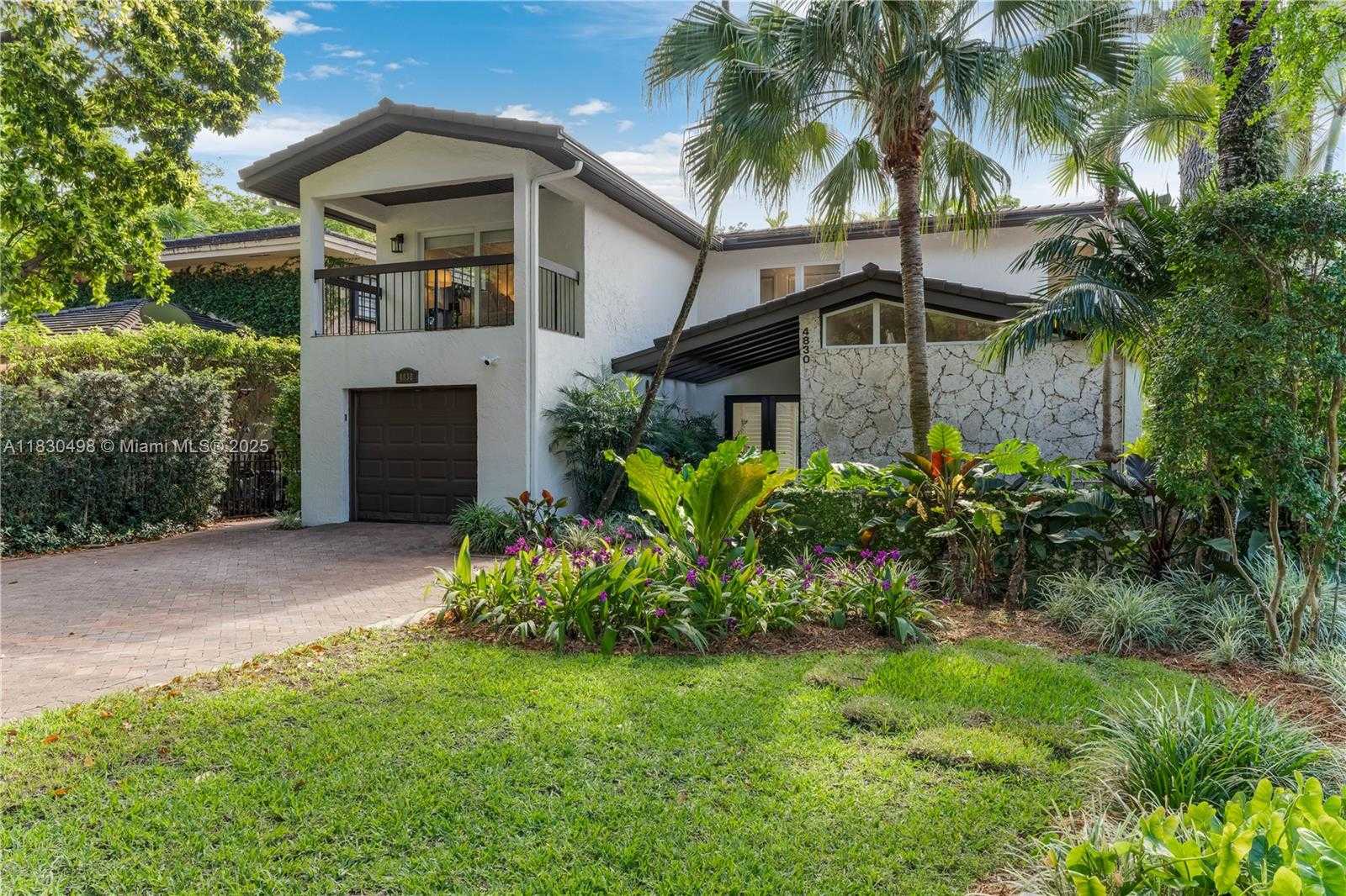 Small Image of 4830 SAN AMARO DR, Coral Gables Number 2