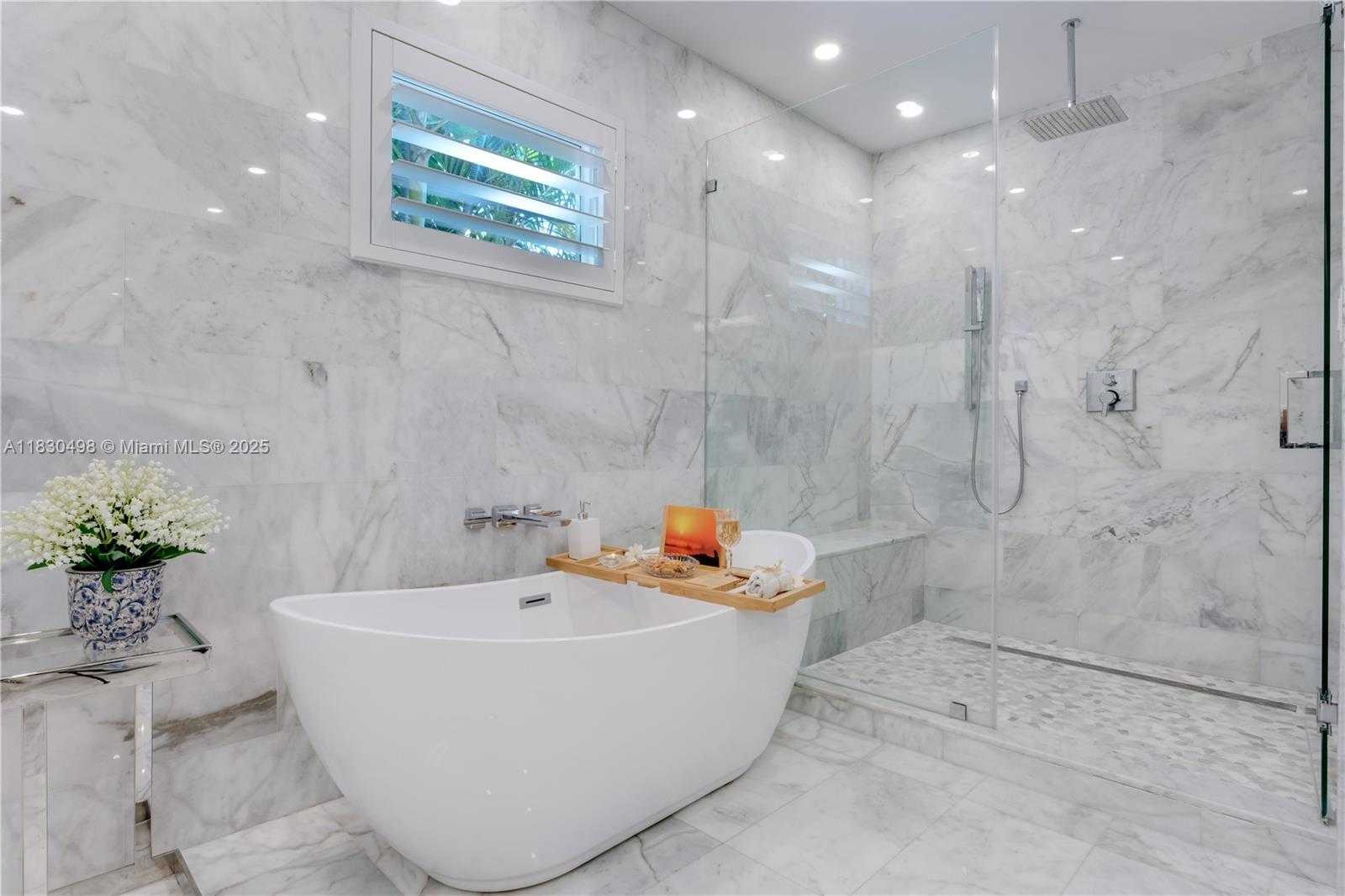 Small Image of 4830 SAN AMARO DR, Coral Gables Number 29