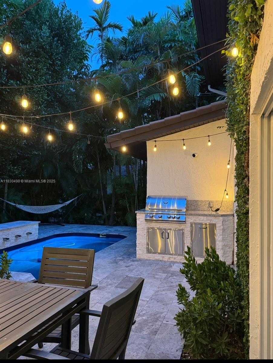 Small Image of 4830 SAN AMARO DR, Coral Gables Number 51
