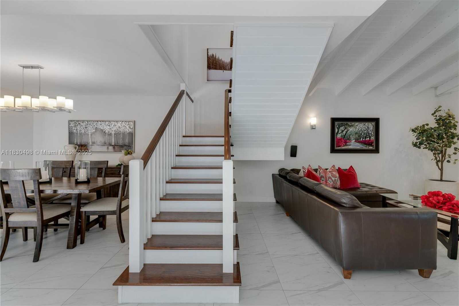 Small Image of 4830 SAN AMARO DR, Coral Gables Number 7