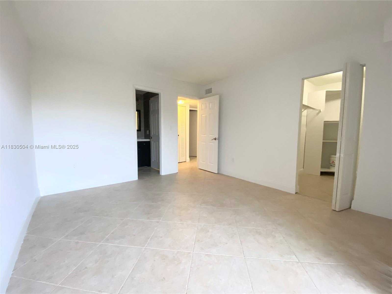 Small Image of 9371 FONTAINEBLEAU BLVD #I209, Miami Number 23