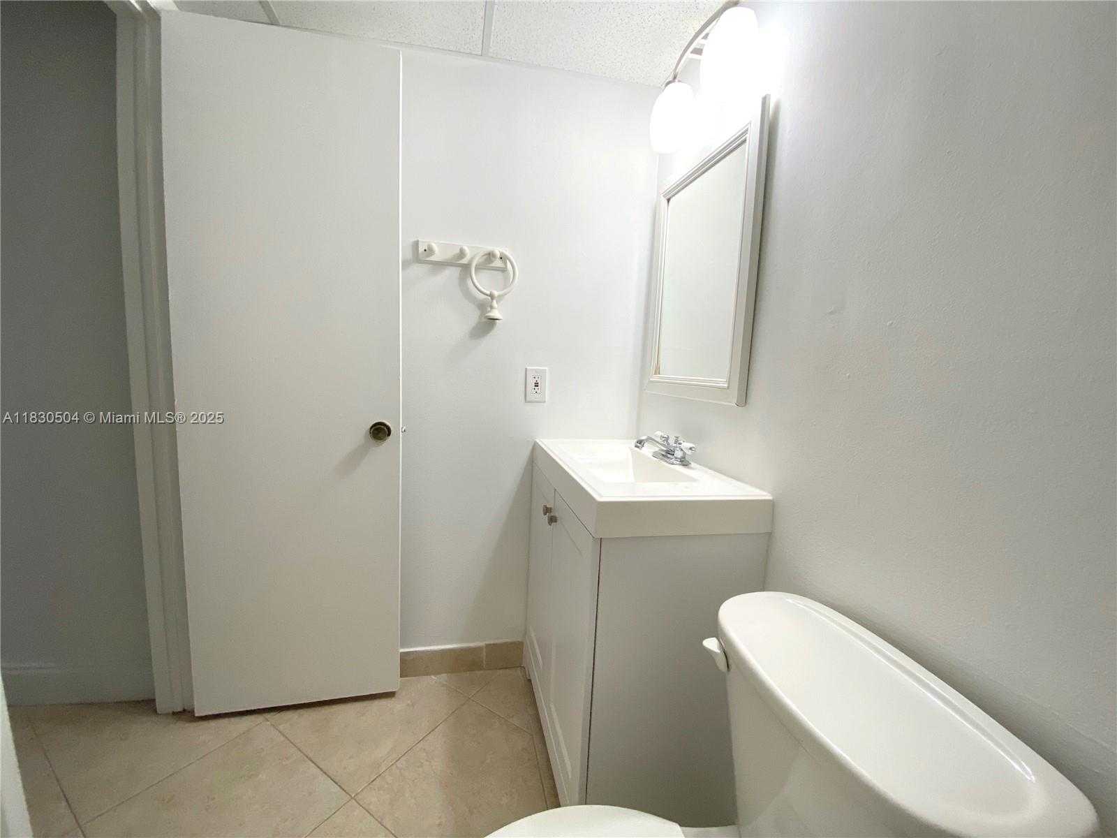 Small Image of 9371 FONTAINEBLEAU BLVD #I209, Miami Number 33