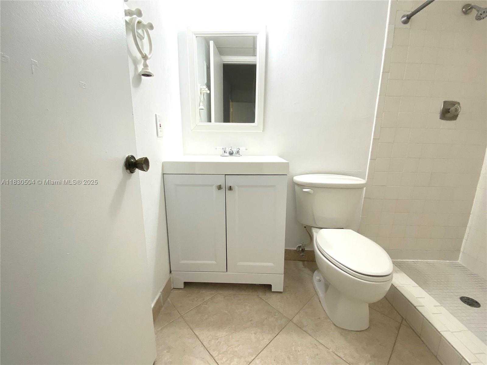 Small Image of 9371 FONTAINEBLEAU BLVD #I209, Miami Number 34