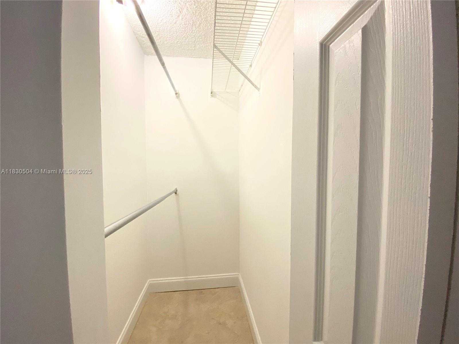 Small Image of 9371 FONTAINEBLEAU BLVD #I209, Miami Number 35