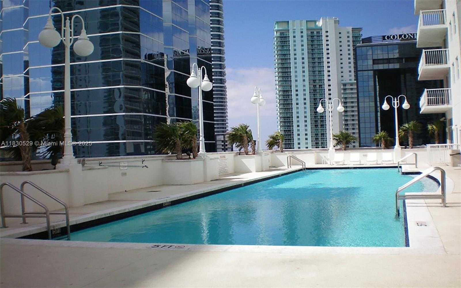 Small Image of 1200 BRICKELL BAY DR #2704, Miami Number 28
