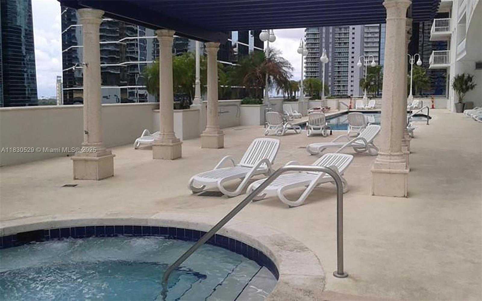 Small Image of 1200 BRICKELL BAY DR #2704, Miami Number 30