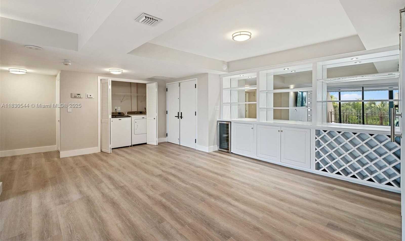 Small Image of 1 GROVE ISLE DR #A206, Miami Number 3