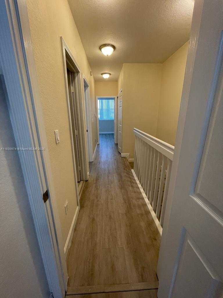 Small Image of 5420 NORTH WEST 107TH AVE #309, Doral Number 15