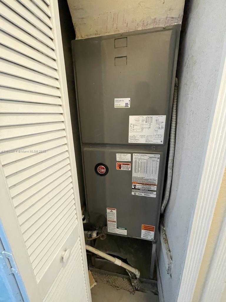 Small Image of 5420 NORTH WEST 107TH AVE #309, Doral Number 20