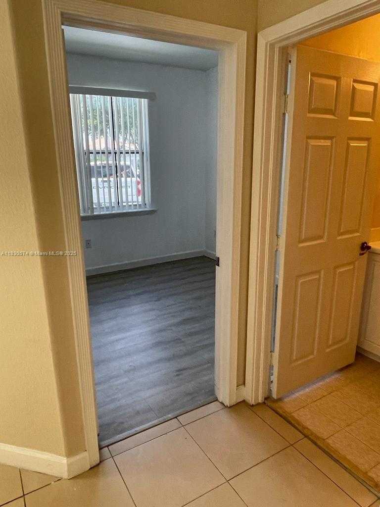 Small Image of 5420 NORTH WEST 107TH AVE #309, Doral Number 26