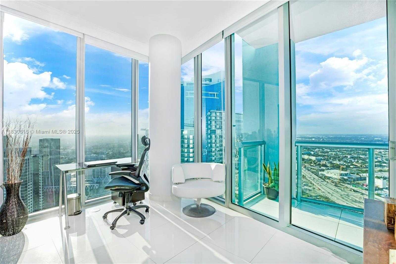 Small Image of 888 BISCAYNE BLVD #5301, Miami Number 17